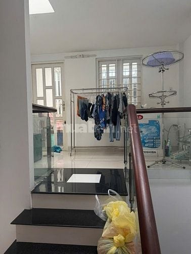 Cho thuê nhà hẻm 6m Đường 8, Phường 11, Gò Vấp