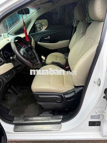 Kia Rondo 2018 Số sàn màu Trắng