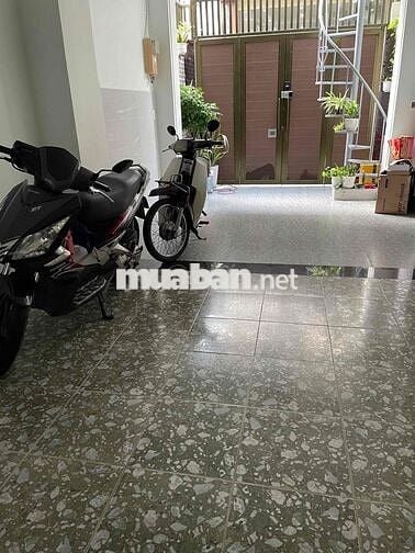 Phòng trọ sang sạch đẹp, có nội thất cho nhân viên 12m2 phường 13 Tân