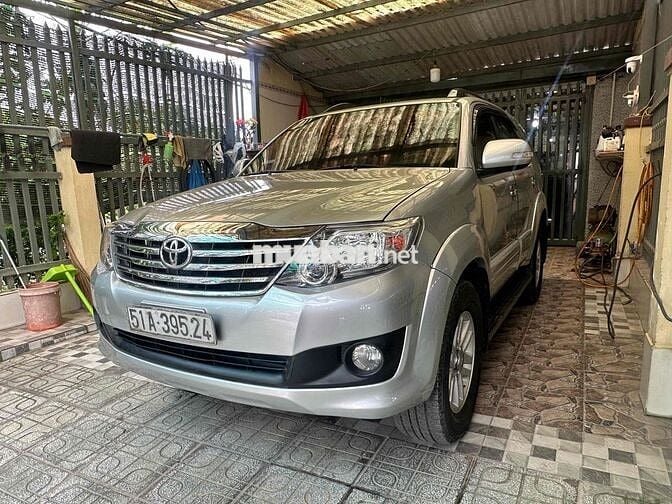 Toyota Fortuner 2012 AT xe mua mơi 1 chủ