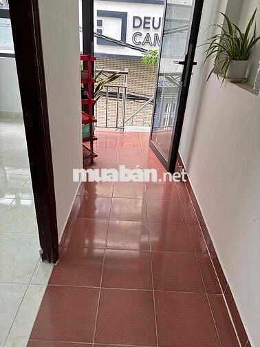 Phòng trọ sang sạch đẹp, có nội thất cho nhân viên 12m2 phường 13 Tân