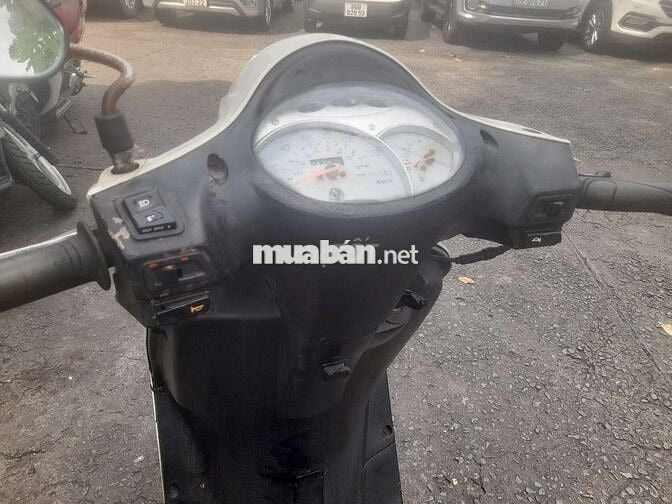 Xe máy màu Trắng