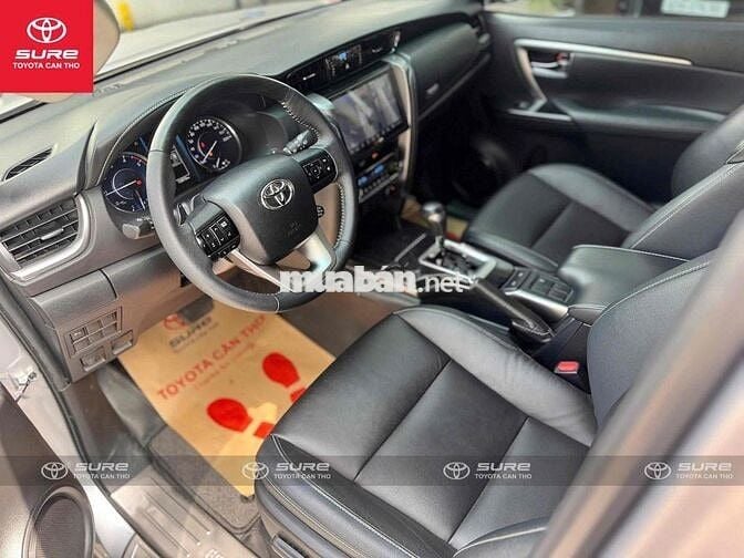 Fortuner 2.4 (AT) 2023, odo 15.000km