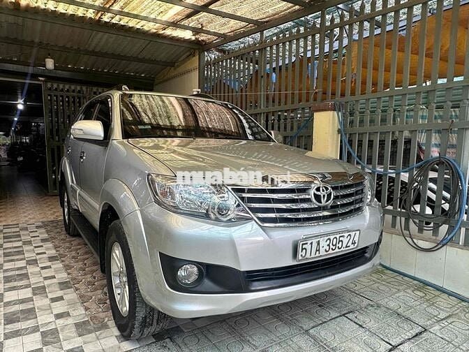 Toyota Fortuner 2012 AT xe mua mơi 1 chủ