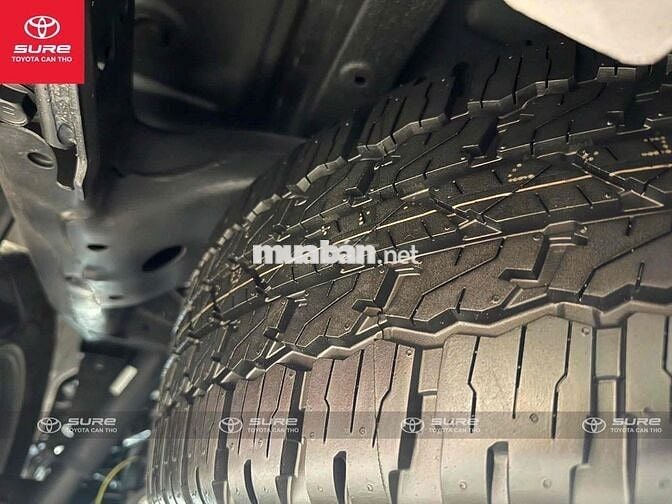 Fortuner 2.4 (AT) 2023, odo 15.000km