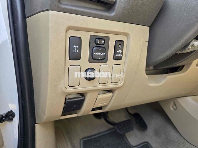 Toyota Fortuner 2011 2.7V - 86123 km
