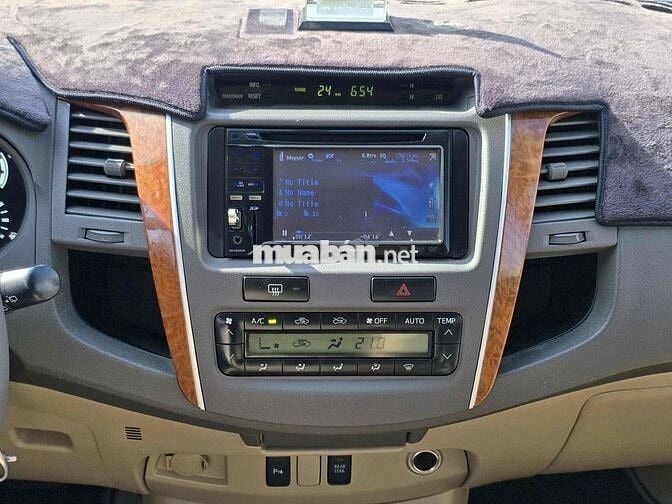 Toyota Fortuner 2011 2.7V - 86123 km