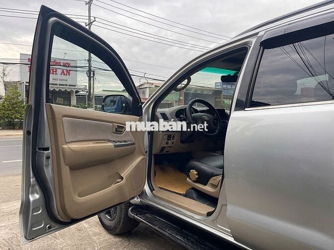 Toyota Fortuner 2009 Dầu Số sàn