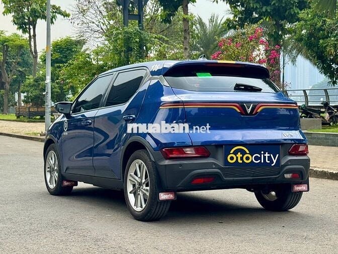 VinFast VF5 Plus 2024 - Màu xanh - 6v3km - Mua pin