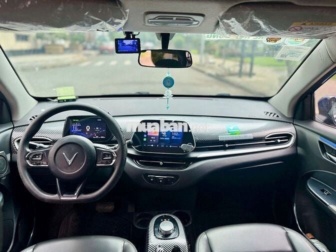 VinFast VF5 Plus 2024 - Màu xanh - 6v3km - Mua pin