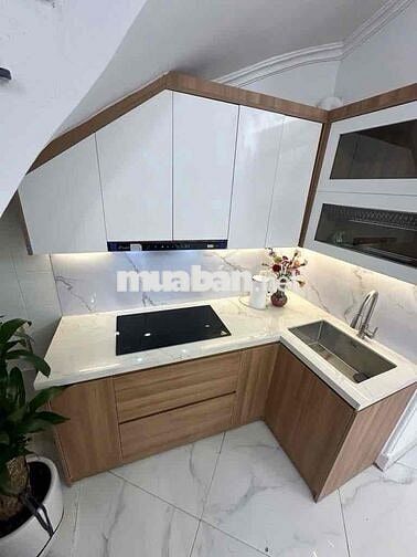 🔥 HOT – TRUNG TÂM BỒ ĐỀ | 5 TẦNG ĐẸP – FULL NỘI THẤT – 3 NGỦ – Ô TÔ ĐỖ