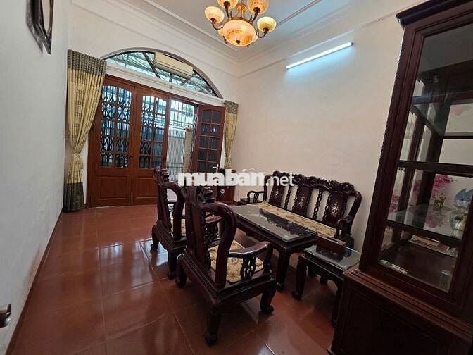 Cho thuê nhà nguyên căn-Ngõ 158 Nguyễn Sơn, Bồ Đề, Long Biên