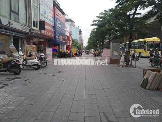 Bán Toà 9 Tầng Mặt Phố Phạm Văn Đồng MT 6,4m Vỉa Hè 8m Chỉ Hơn 20 Tỷ