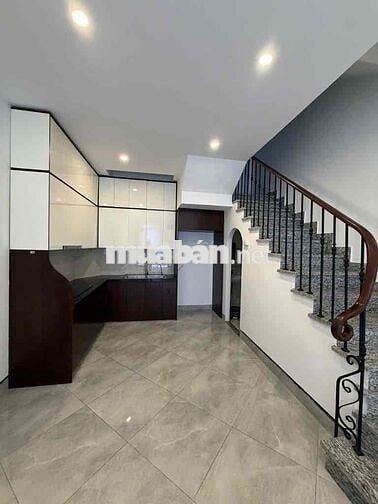 bán nhà phố Ngọc Thụy phường Bồ đề mới Q. Long Biên