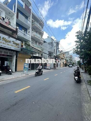 MT NGUYỄN VĂN CÔNG, P3, GÒ VẤP. DT 4×20, 4 LẦU