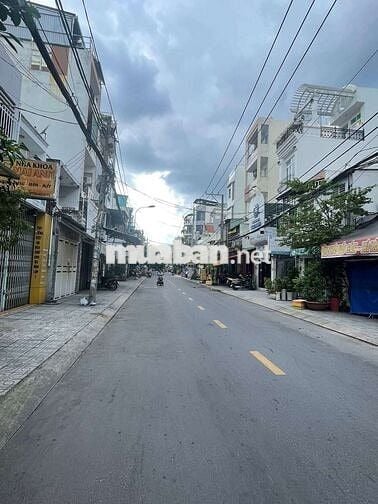 MT NGUYỄN VĂN CÔNG, P3, GÒ VẤP. DT 4×20, 4 LẦU