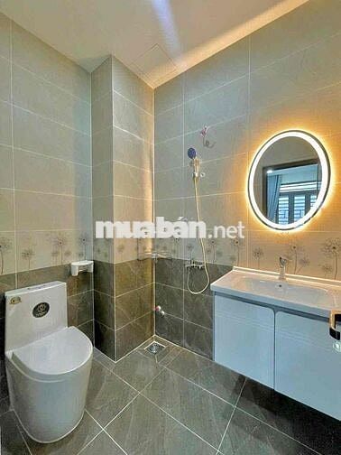 Chdv cho thuê full nội thất, thang máy, gần sân bay Tân Bình, HCM