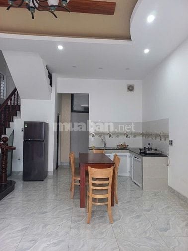 Cần bán nhà 1 trệt 2 lầu hẻm Phan Chu Trinh, phường 2, Tp Vũng Tàu giá