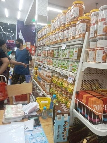 Tuyển Nhân viên bán hàng Noel,Tết