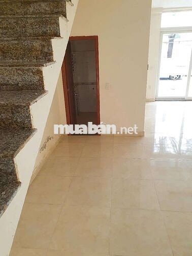 Cho thuê căn thương mại lầu 1chung cư Tecco 140m2, 2pn,2wc, 1pk, 1 bếp