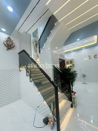 Mua ngay kẻo lỡ nhà Trương Quốc Dung, PN 40 m2 1T1L 2 tỷ 690. Sổ hồng