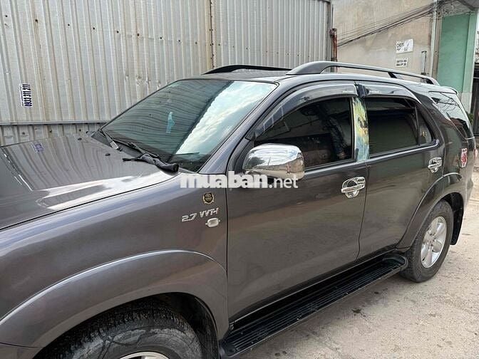 Toyota Fortuner 2010 2.7V - 150000 km