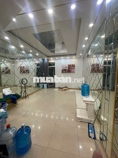 CHO THUÊ MẶT TIỀN TRẦN HƯNG ĐẠO, Q.1 - HẦM 5 TẦNG THANG MÁY - 60 TRIỆU