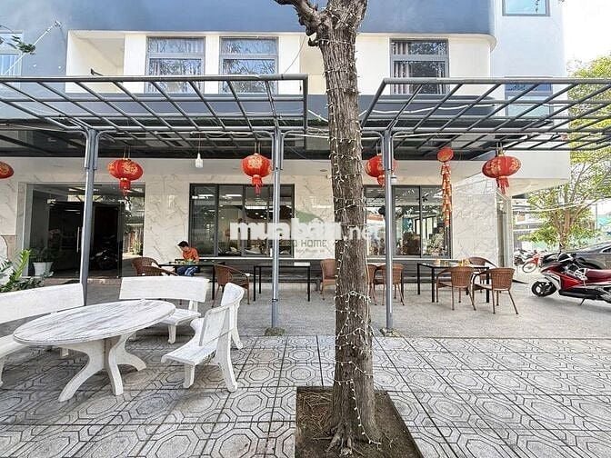 CHO THUÊ TOÀ KHÁCH SẠN LÔ GÓC 40 PHÒNG CÓ PCCC ĐẦY ĐỦ KHU AN BÌNH TÂN