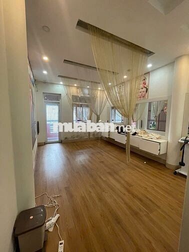 CHO THUÊ MẶT TIỀN TRẦN HƯNG ĐẠO, Q.1 - HẦM 5 TẦNG THANG MÁY - 60 TRIỆU