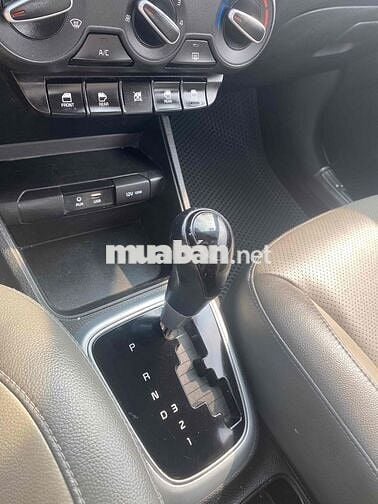 Kia Soluto 2019 Trắng Số tự động