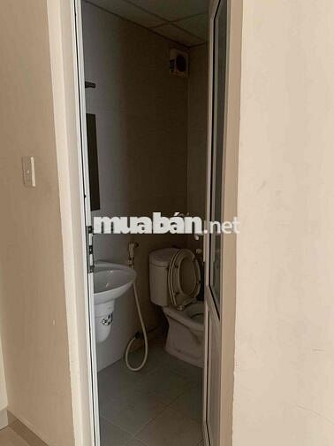 Share lại 1 phòng ngủ 1WC trong căn chung cư 2PN