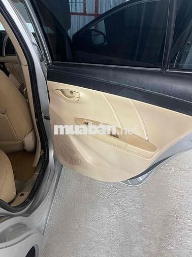 Toyota Vios 2017 E màu Bạc