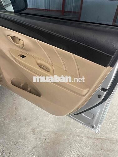 Toyota Vios 2017 E màu Bạc