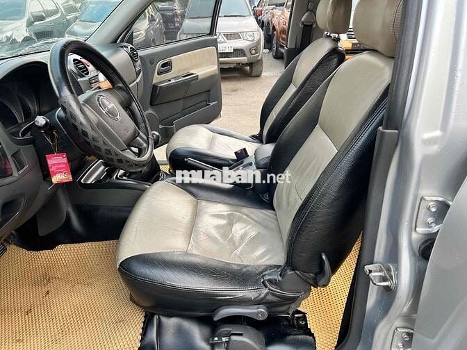 Isuzu Dmax 2010 LS 3.0 4x2 MT - 200000 km