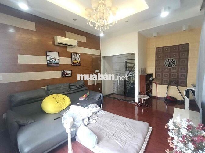 💎 💎 💎 NHÀ GẦN SÂN BAY 4,5❌20M CÓ 4PN 4WC XE HƠI NGỦ TRONG NHÀ P3 GV