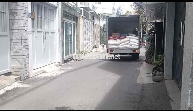 💎 💎 💎 NHÀ GẦN SÂN BAY 4,5❌20M CÓ 4PN 4WC XE HƠI NGỦ TRONG NHÀ P3 GV