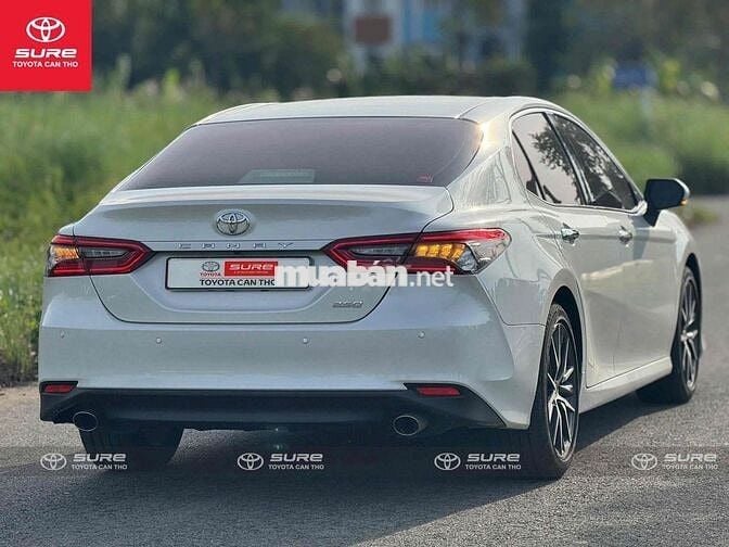 Camry 2.5Q 2024. Hỗ trợ vay 75%