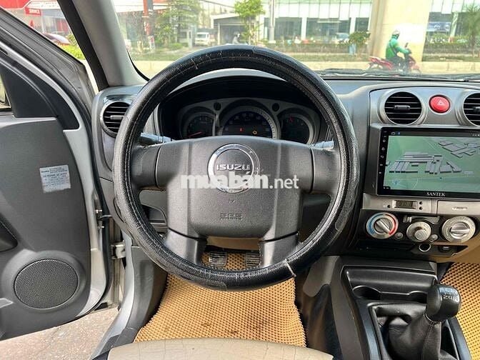 Isuzu Dmax 2010 LS 3.0 4x2 MT - 200000 km