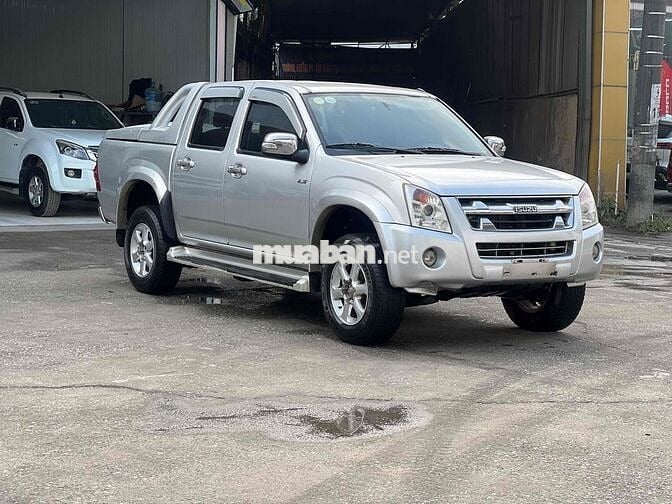 Isuzu Dmax 2010 LS 3.0 4x2 MT - 200000 km