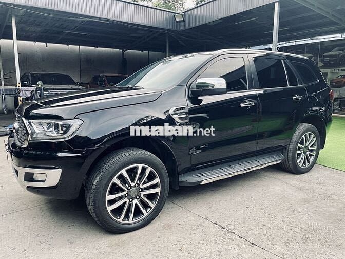 Everest 2020 Titanium 2C Đen nhập Thái