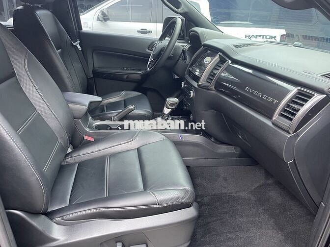 Everest 2020 Titanium 2C Đen nhập Thái