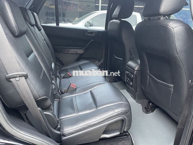 Everest 2020 Titanium 2C Đen nhập Thái