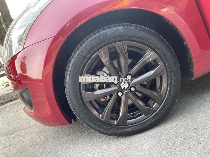 Bán xe swift sx 2017RS logo vàng 4ABS suất sắc