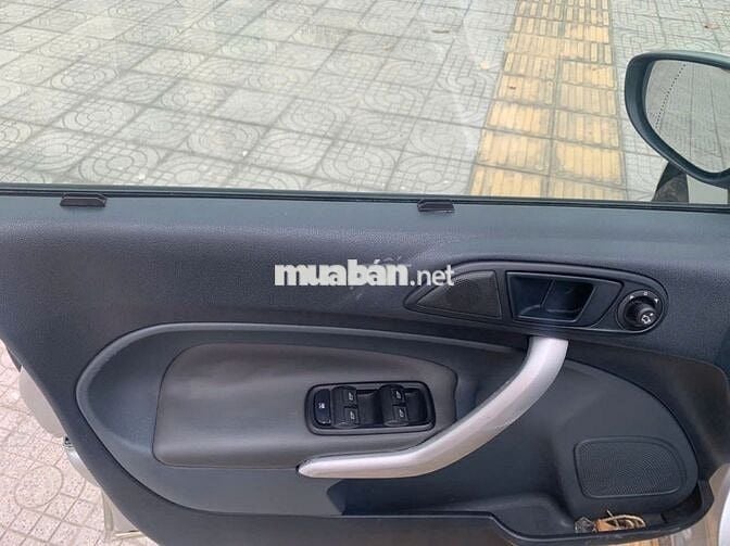 Ford Fiesta S 2012 10 vạn km - không 1 lỗi nhỏ