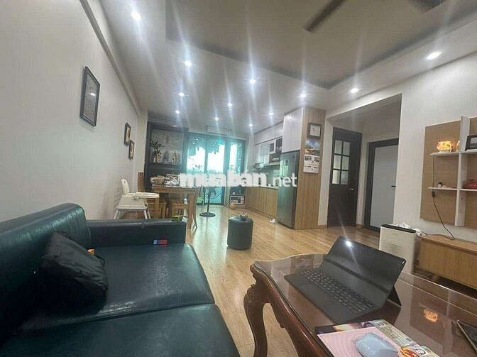 Hiếm!Chung cư Việt Hưng 76m – Lô góc 2 ban công –View hồ–Giá hơn 4 tỷ