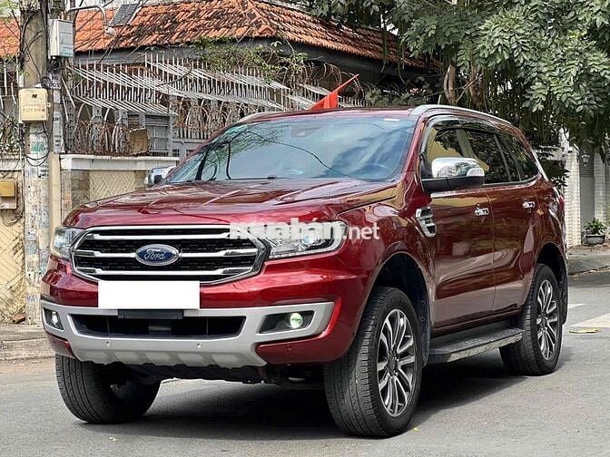 Ford Everest Titanium 4x4 2020 xe full ls hãng