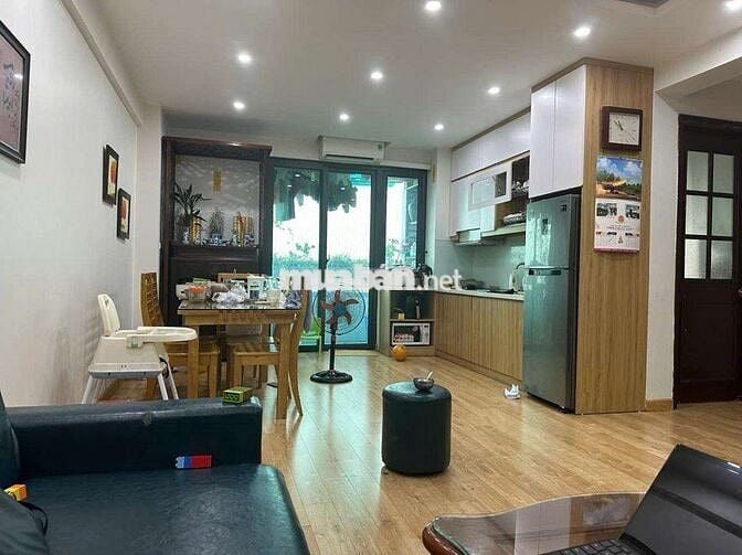 Hiếm!Chung cư Việt Hưng 76m – Lô góc 2 ban công –View hồ–Giá hơn 4 tỷ