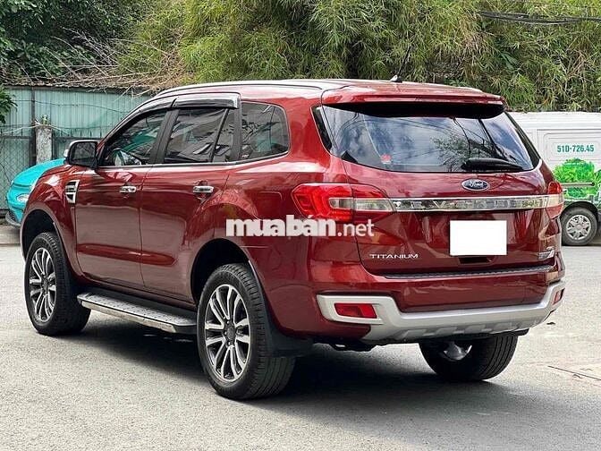 Ford Everest Titanium 4x4 2020 xe full ls hãng