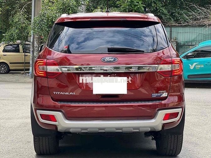 Ford Everest Titanium 4x4 2020 xe full ls hãng