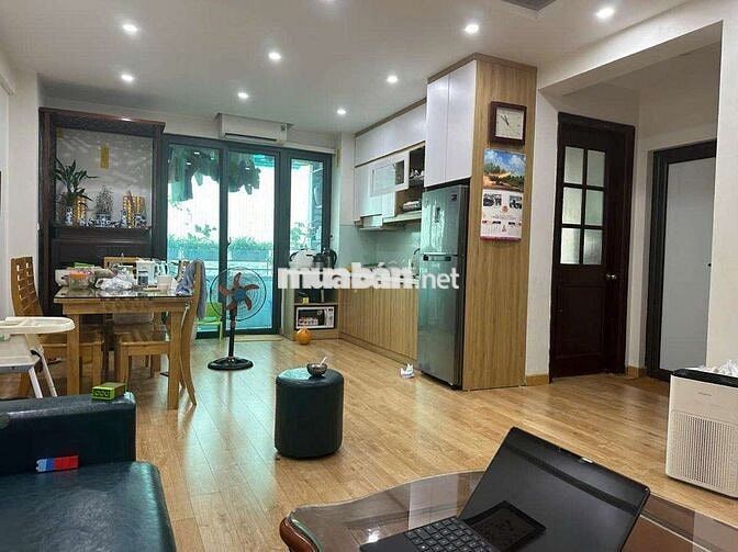 Hiếm!Chung cư Việt Hưng 76m – Lô góc 2 ban công –View hồ–Giá hơn 4 tỷ